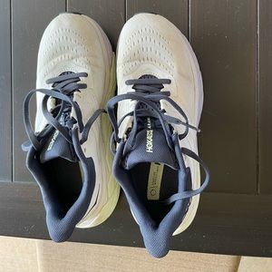 hokas womens size 6.5